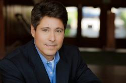 Robert Dugoni