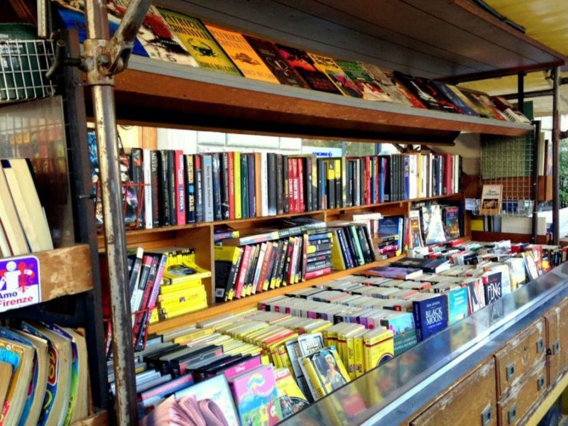Fiera del libro di Natale Genova 